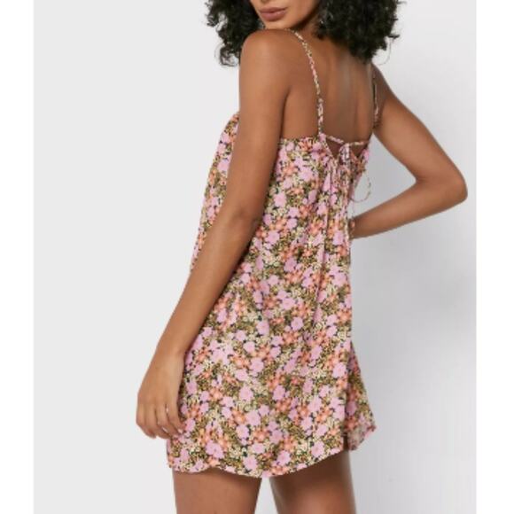 NEW ~ TOPSHOP NORDSTROM ~ Floral Mini Sundress 14 100% Viscose - Picture 2 of 8